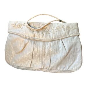 Vintage Faux leather ivory/cream medium clutch